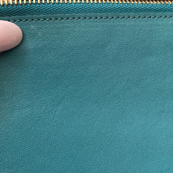 Chloé Clutch with Card Slots - Picture 16 of 16